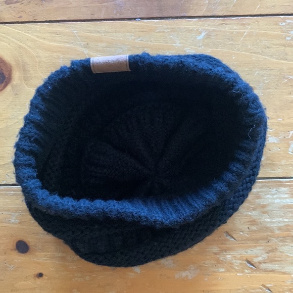 Dutch Bros Beanie - Picture 4 of 5